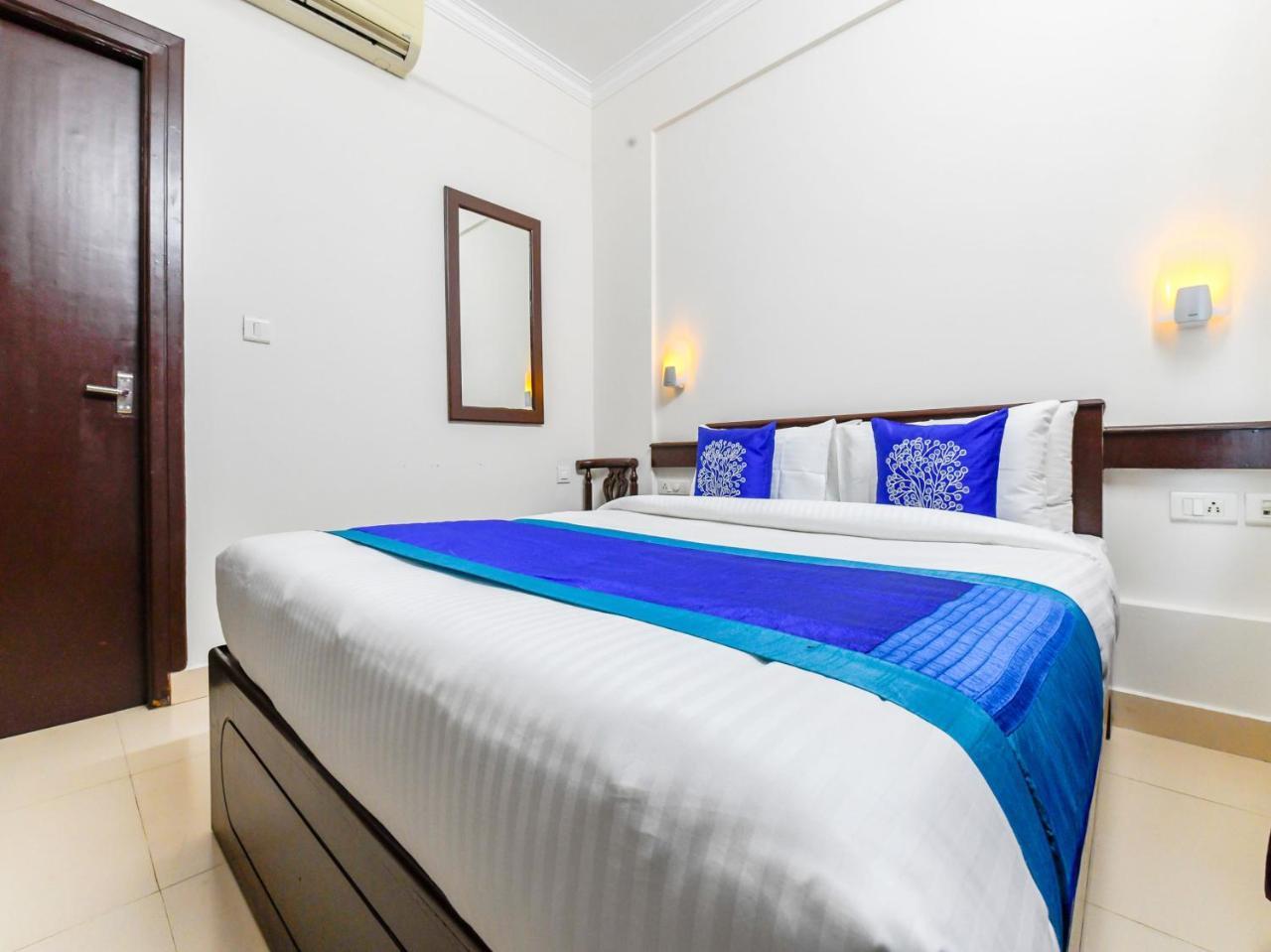 Oyo 11309 Hotel Green Land Residency Kochi Exterior foto