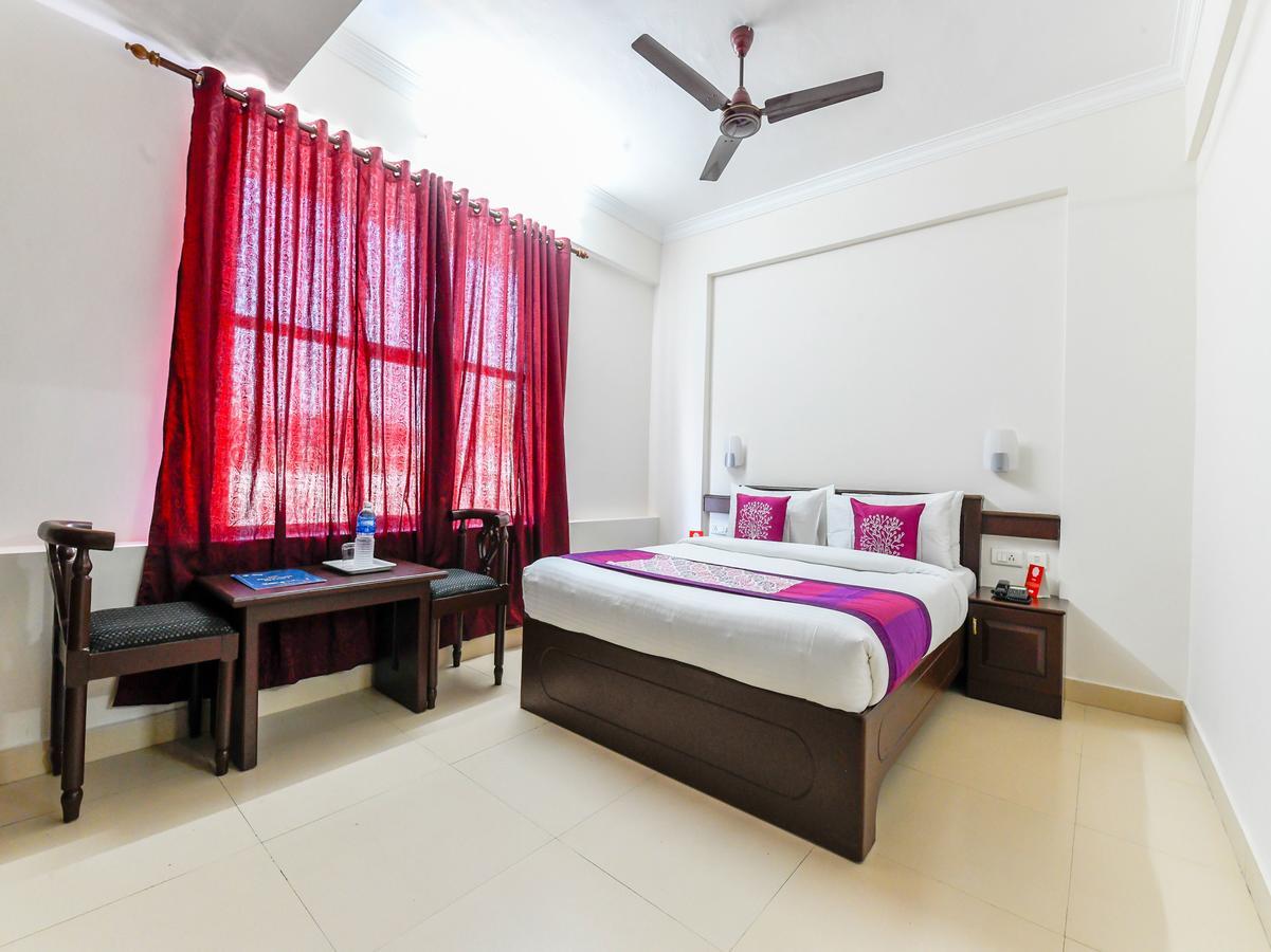 Oyo 11309 Hotel Green Land Residency Kochi Exterior foto